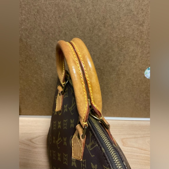✅ AUTHENTIC LOUIS VUITTON ALMA PM - Picture 6 of 11